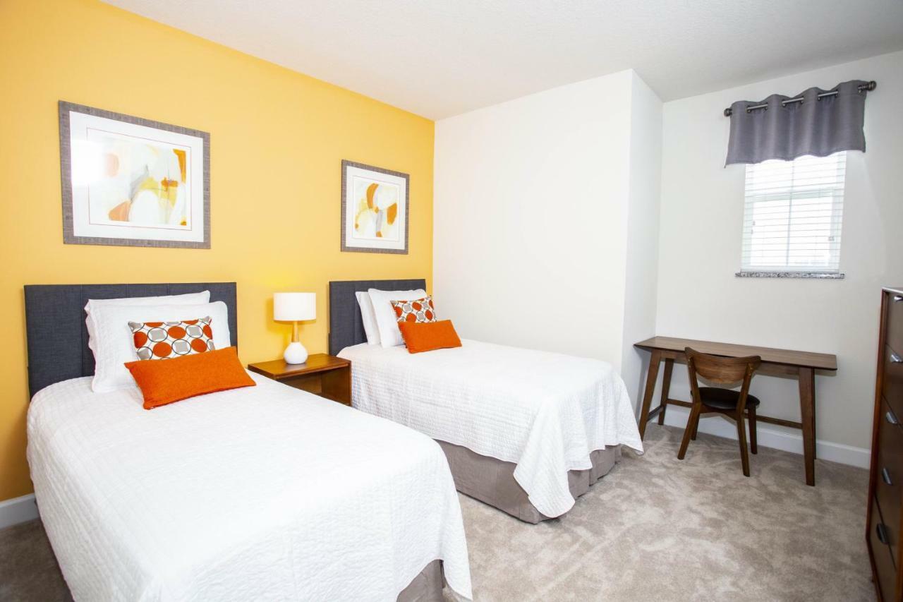 New And Modern Villa Near Disneyオーランド エクステリア 写真