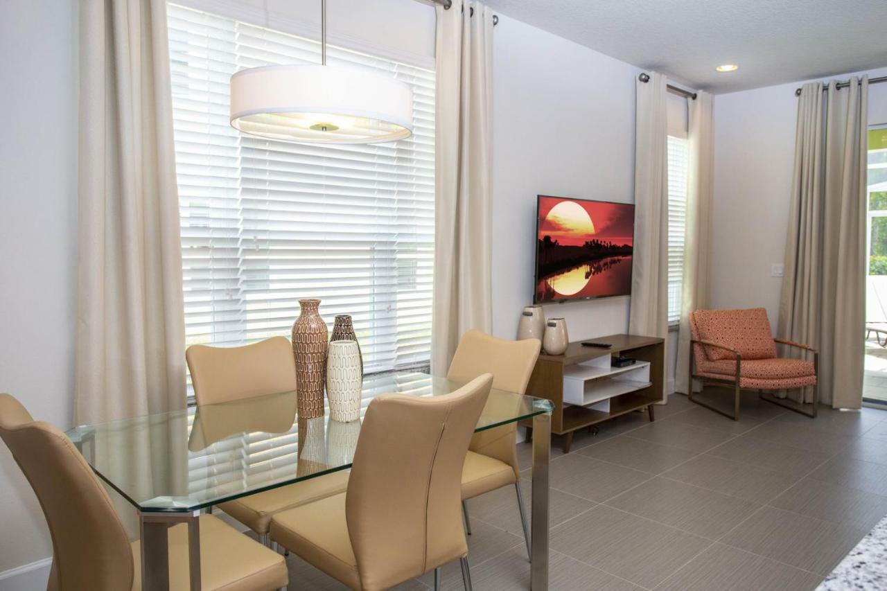 New And Modern Villa Near Disneyオーランド エクステリア 写真